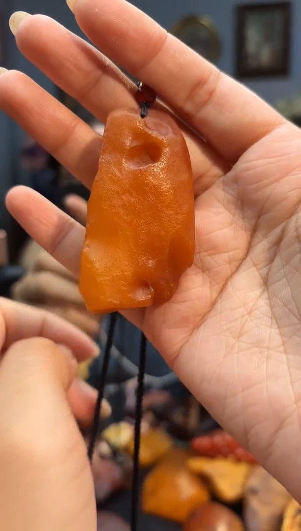 琥珀颈饰未镶嵌吊坠