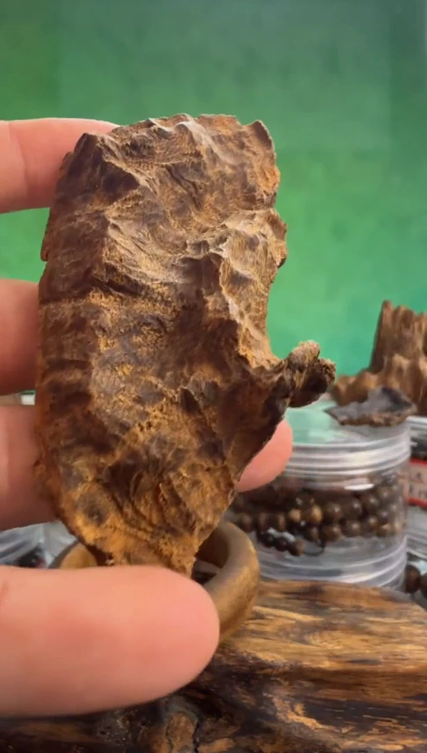 沉香手把件海南多样性发一