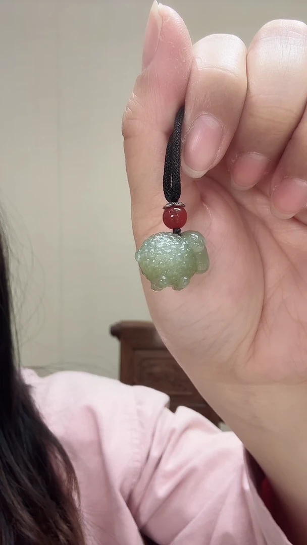 颈饰未镶嵌和田玉晴水绵羊吊坠18*13mm