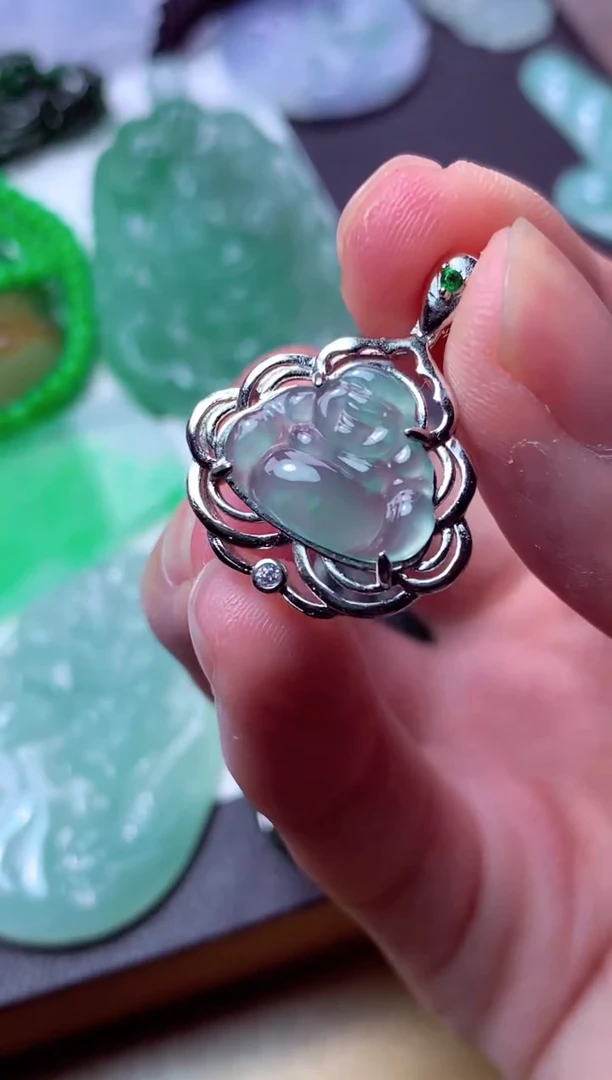 翡翠未镶嵌颈饰天然翡翠A货