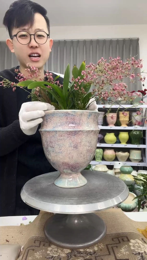 1.5花盆尺寸高：  20  口： 15