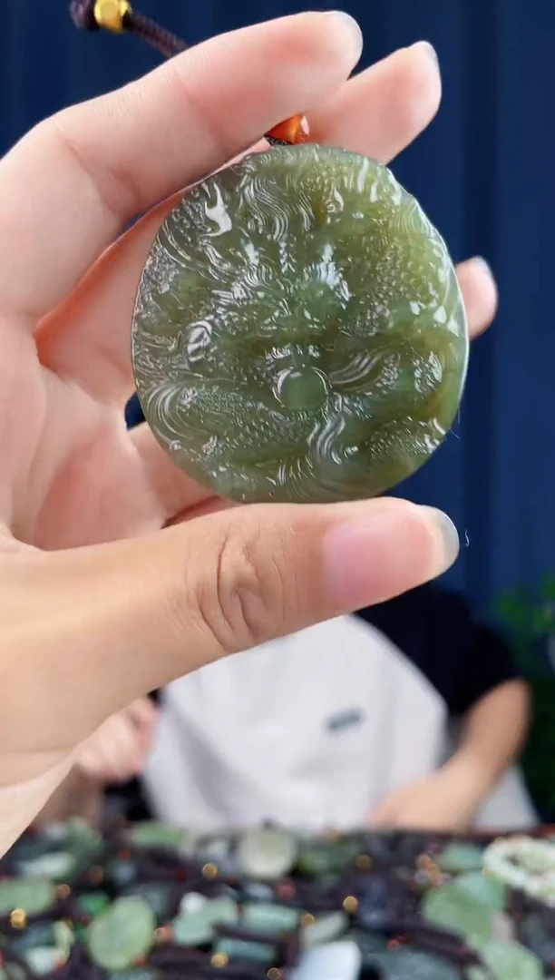 未镶嵌和田玉挂件拍一发一，多样性发货
