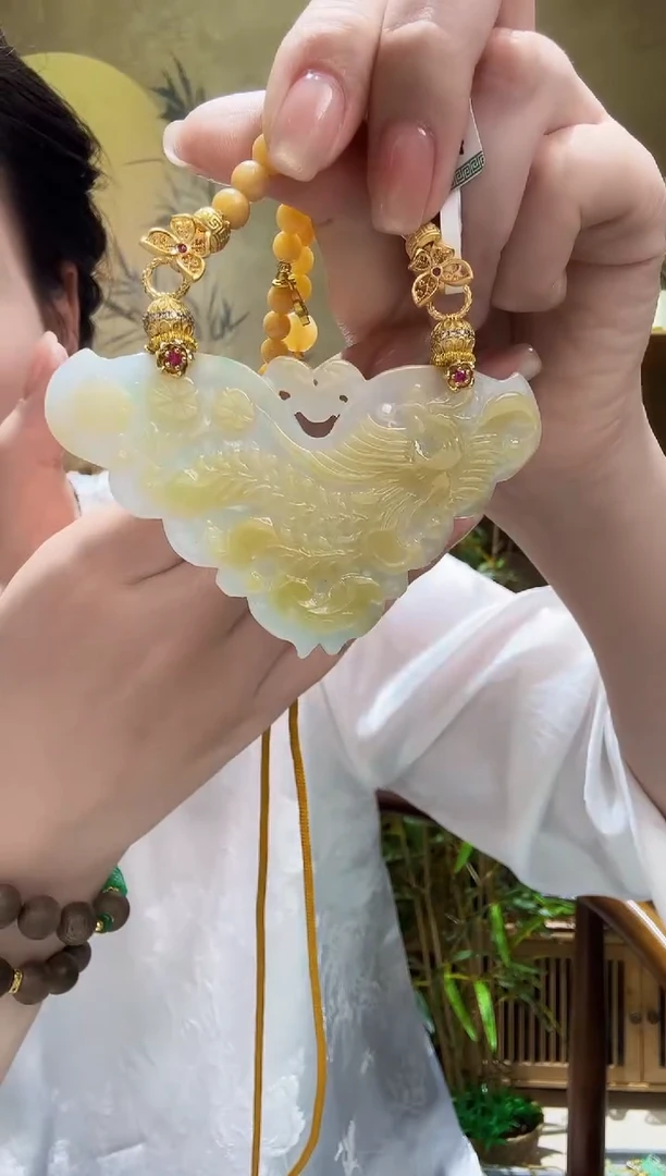 颈饰未镶嵌翡翠吊坠