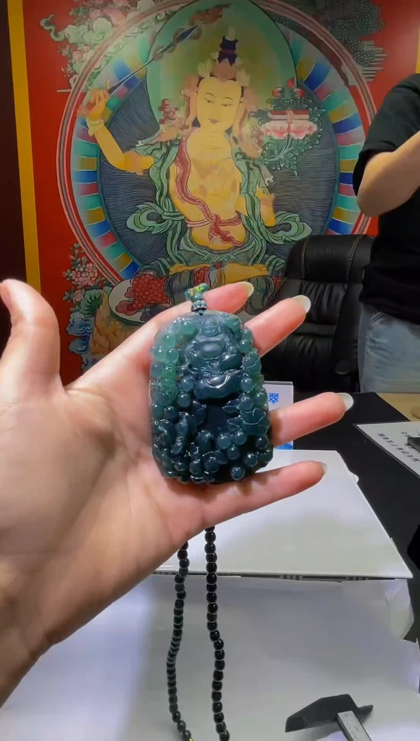 翡翠未镶嵌颈饰MFC05270107