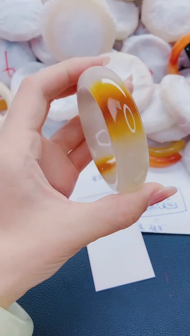 石英质玉手镯未镶嵌N172-57-58