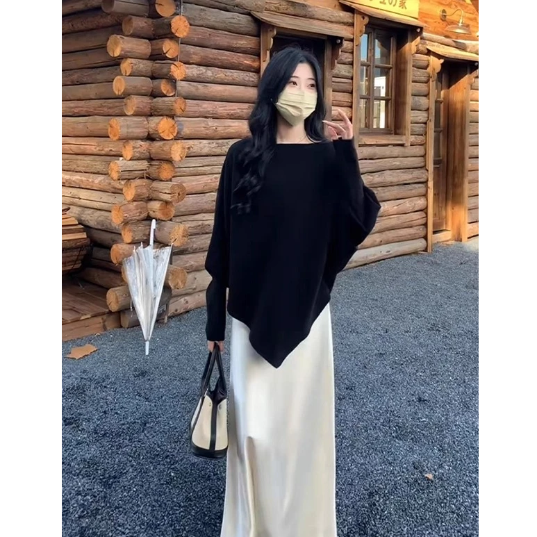 法式甜美蝙蝠袖软糯针织毛衣女秋季新款慵懒松弛感百搭斜露肩上衣