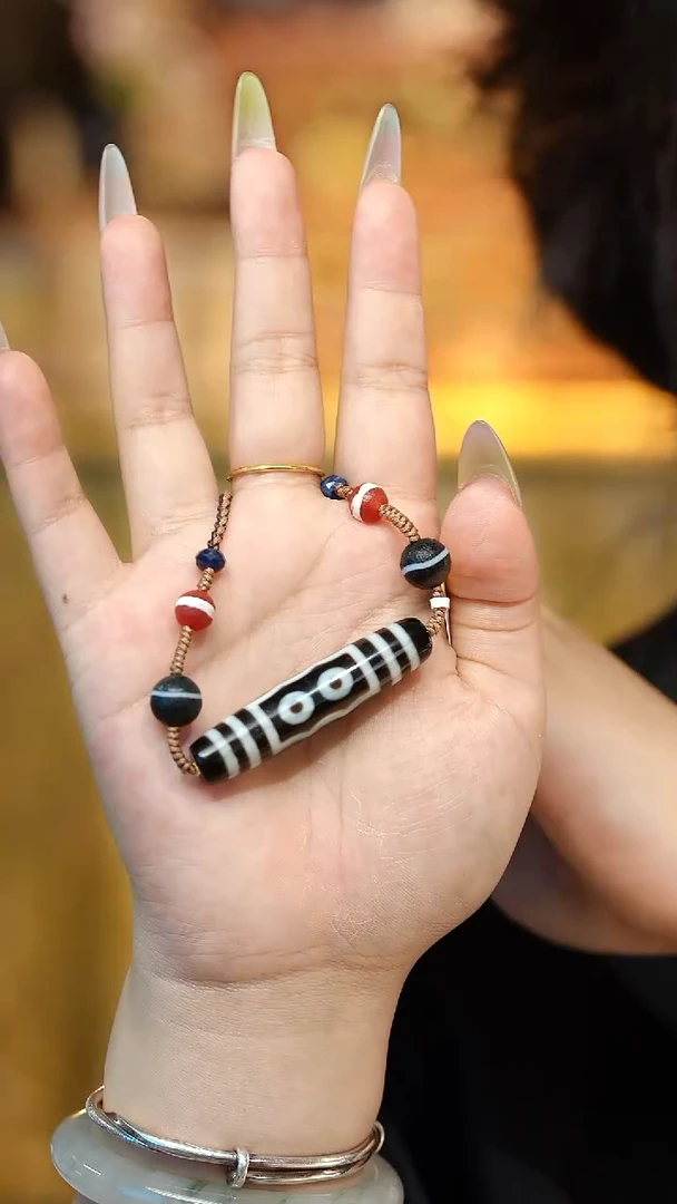 未镶嵌颈饰玛瑙/玉髓（覆膜）Q33392多样性发其一