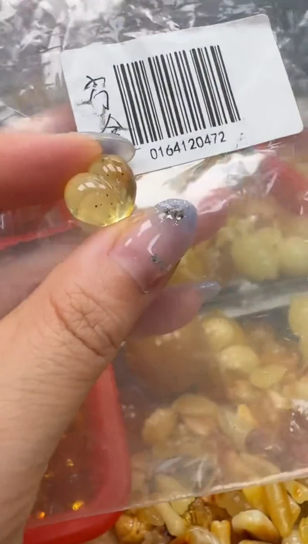 裸石琥珀未镶嵌如图