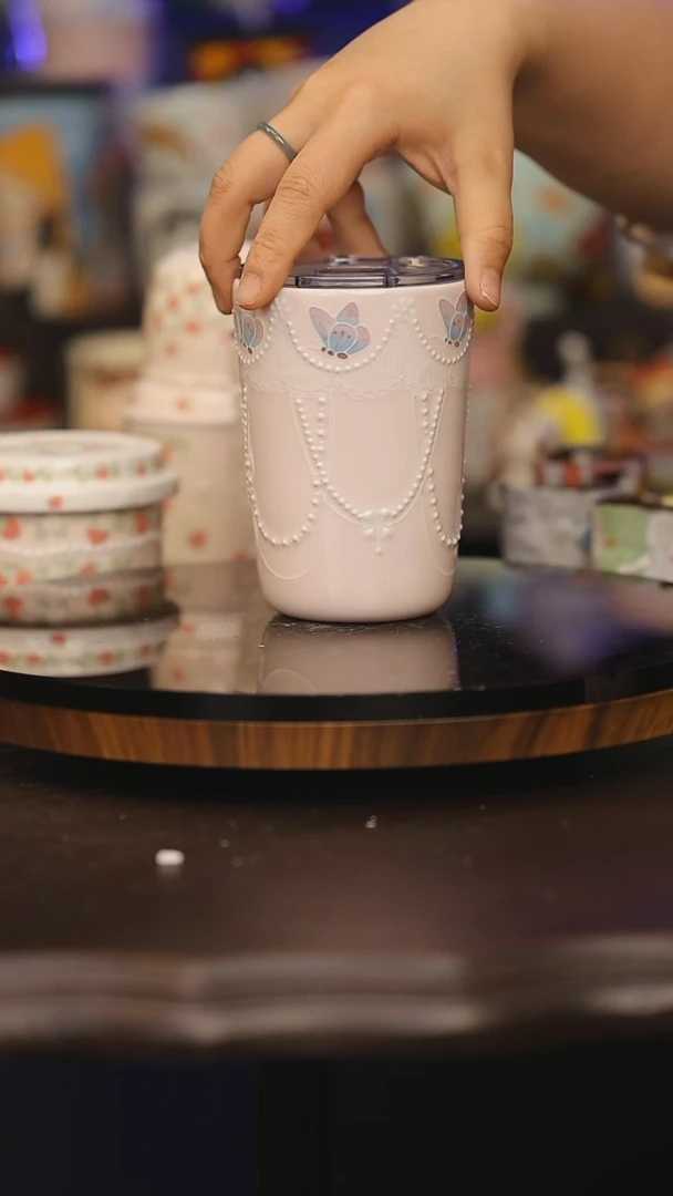 【闪购商品】摆件景德镇釉下彩绘设计师款式陶瓷