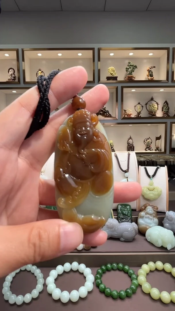颈饰未镶嵌和田玉苏