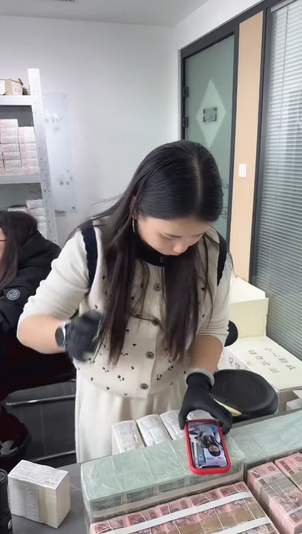 走***中93年菊花1角硬币50枚