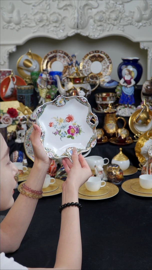 骨瓷婷婷中古器物如图所示34