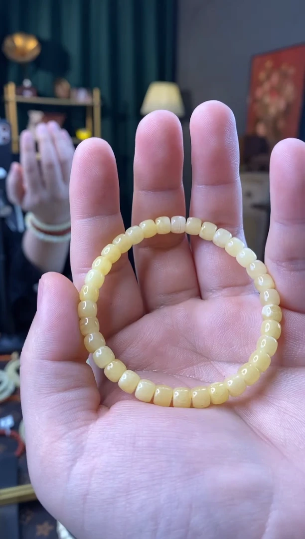 【闪购商品】蜜蜡手串未镶嵌6.2mm老型微瑕