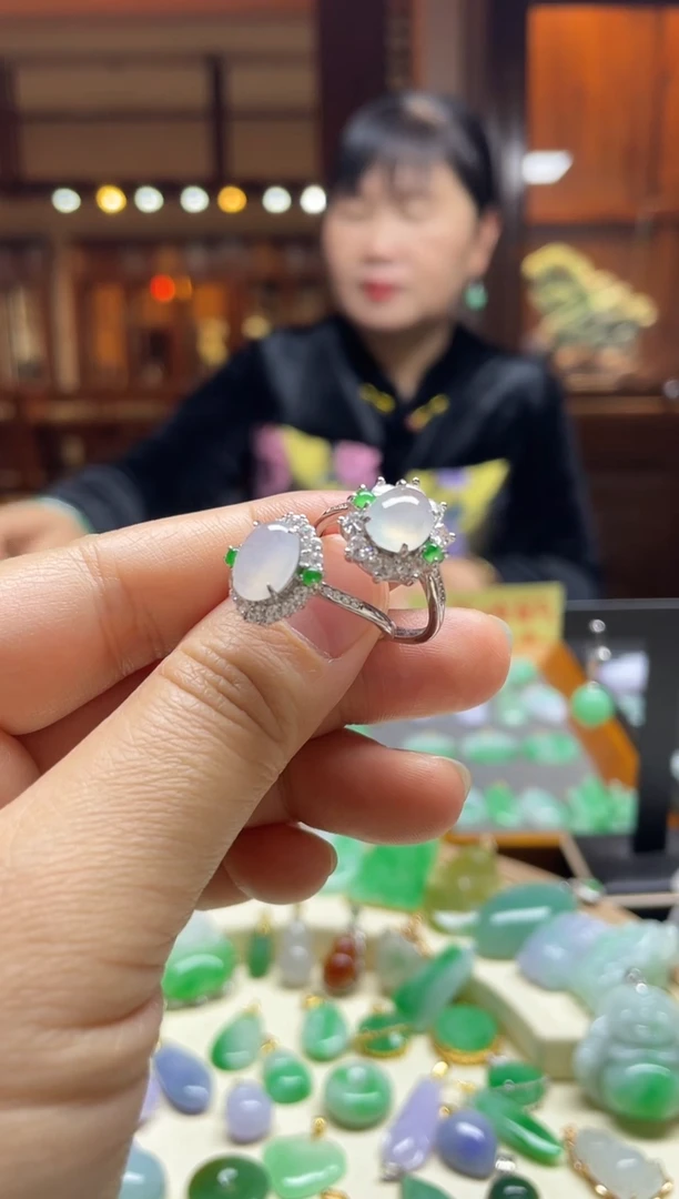 【闪购商品】翡翠戒指未镶嵌蛋面多样性发其一