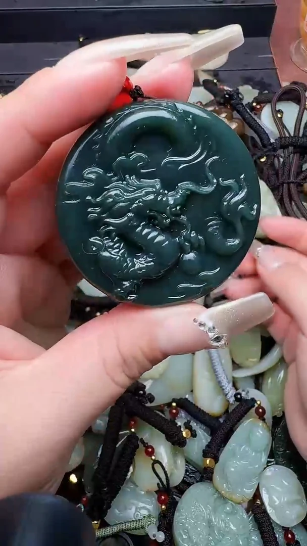 【闪购商品】和田玉颈饰未镶嵌90