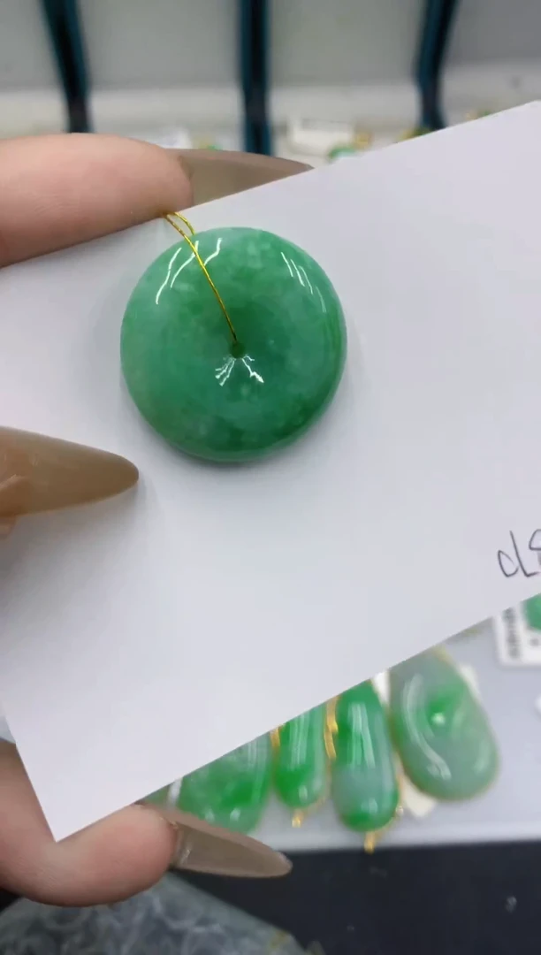 颈饰未镶嵌翡翠111111
