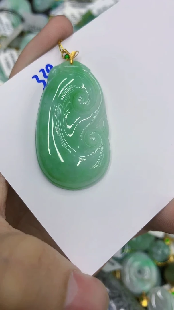 颈饰18K金镶嵌翡翠111111