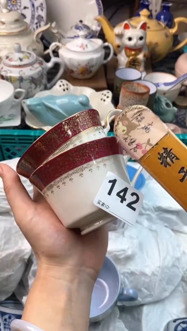 瓷片雨*?1111111111111111