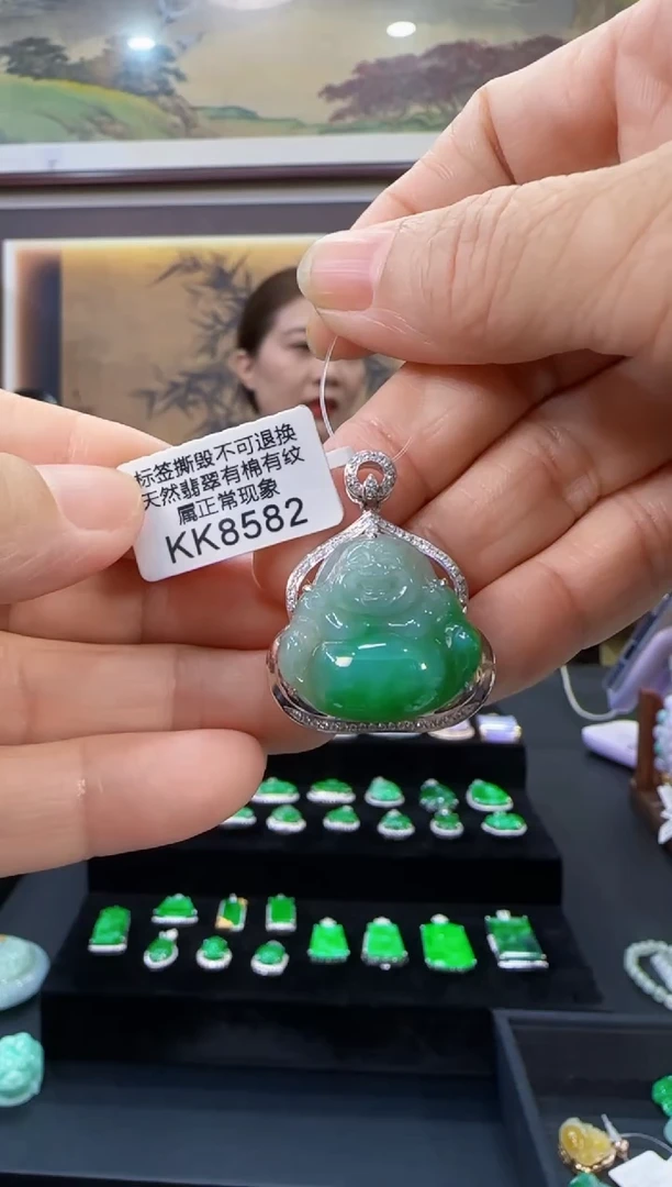 颈饰18K金镶嵌翡翠KK8582佛公