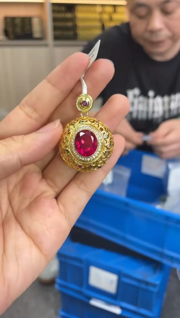 ·未镶嵌红宝石多样性发一件