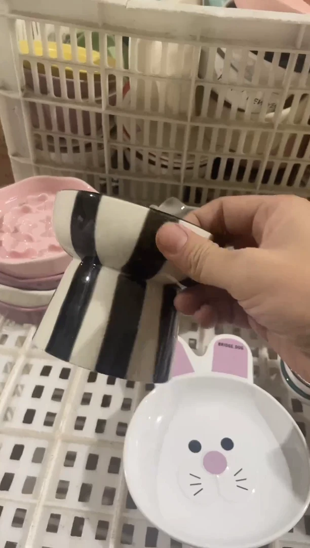 陶瓷黑色条纹高脚碗