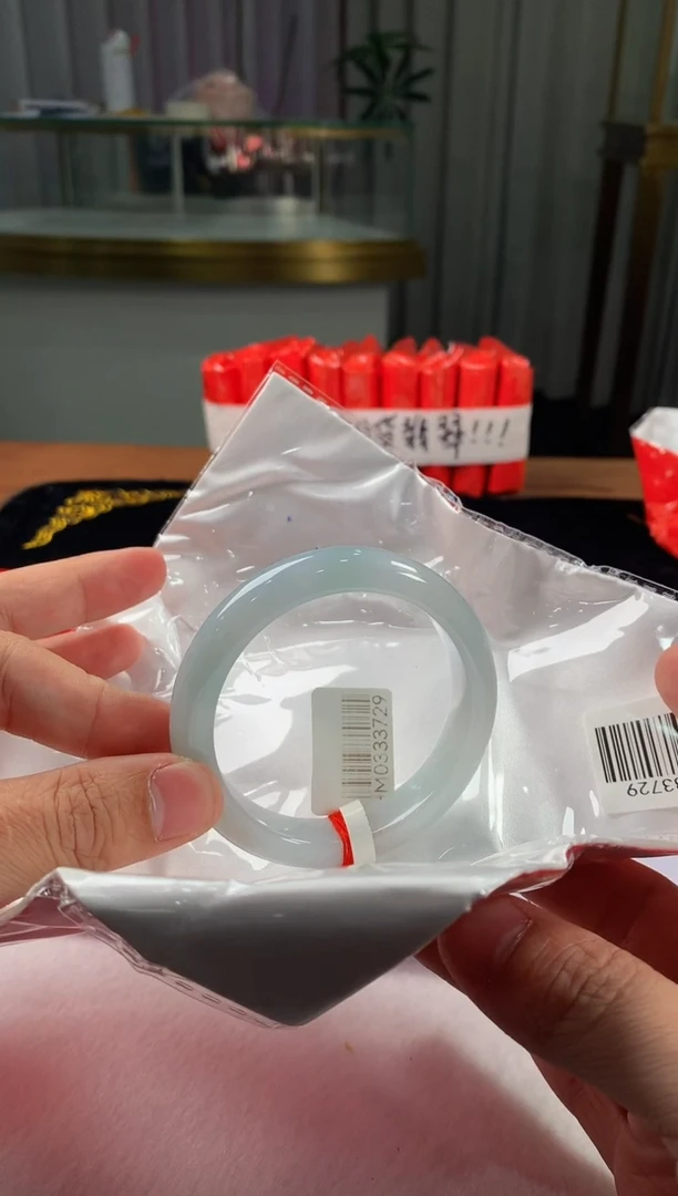 未镶嵌定制翡翠5073毛货不退不换 56*-57