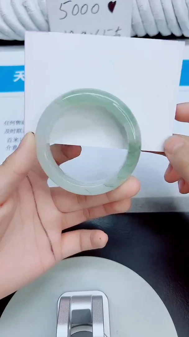 未镶嵌手镯石英质玉60/54.3