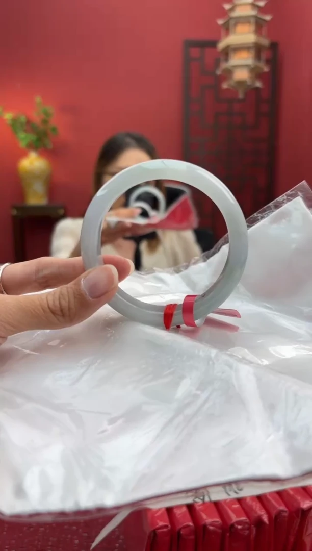 未镶嵌手镯翡翠翡翠手镯2