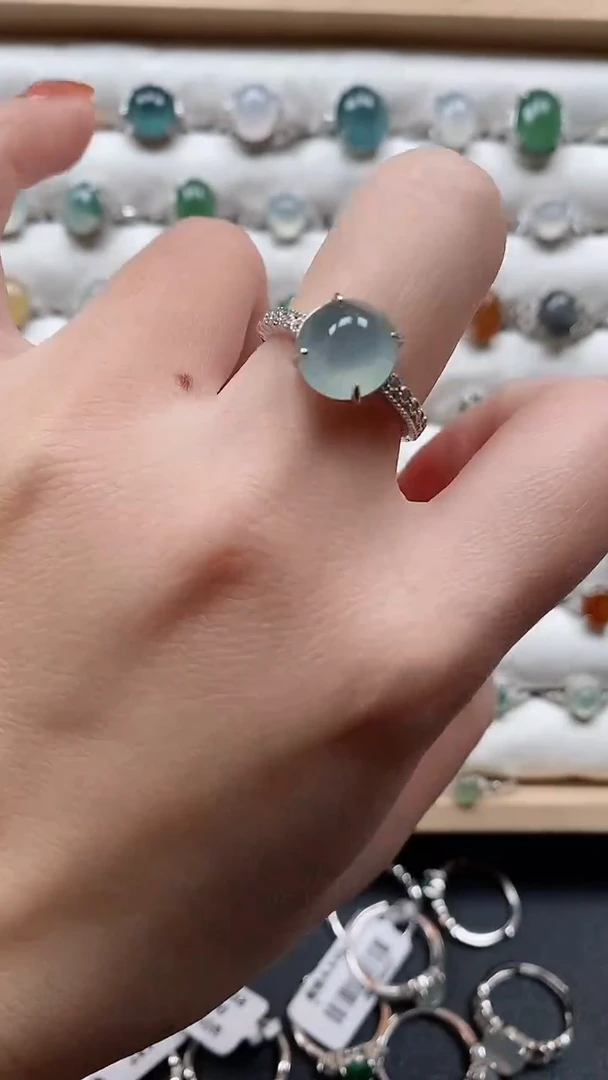 【闪购商品】翡翠戒指银S925镶嵌一物一证一礼盒