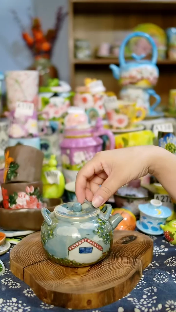 （釉下五彩高温瓷）