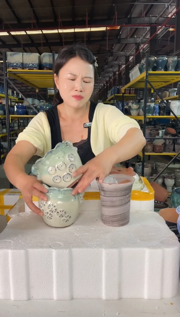 宜兴紫砂粗陶花盆10*12