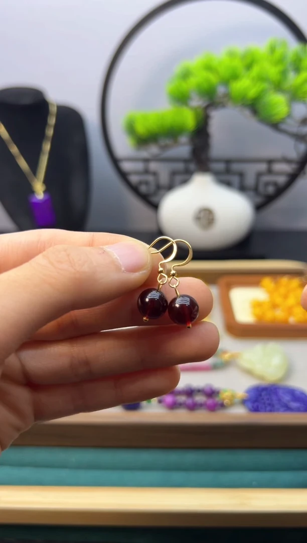 【闪购商品】血珀耳饰14K金镶嵌E29