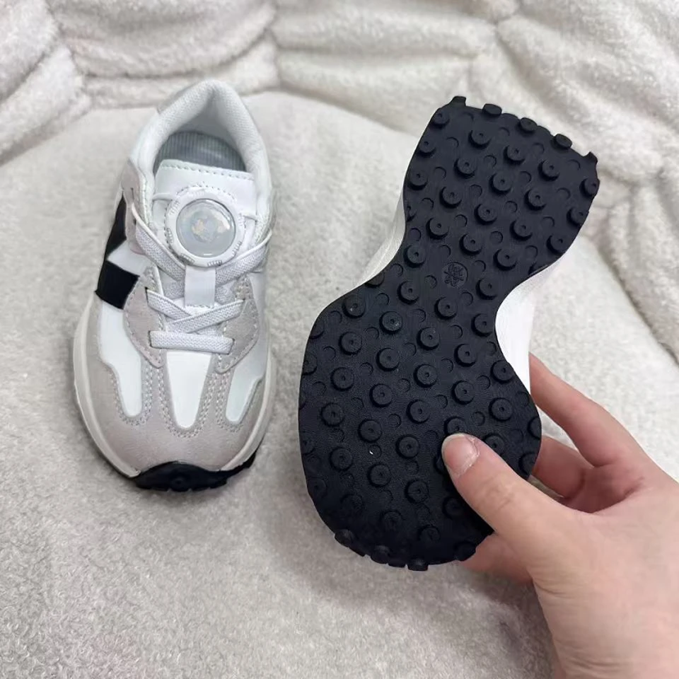 2323牧歌家高端新家儿童时尚百搭舒适童鞋