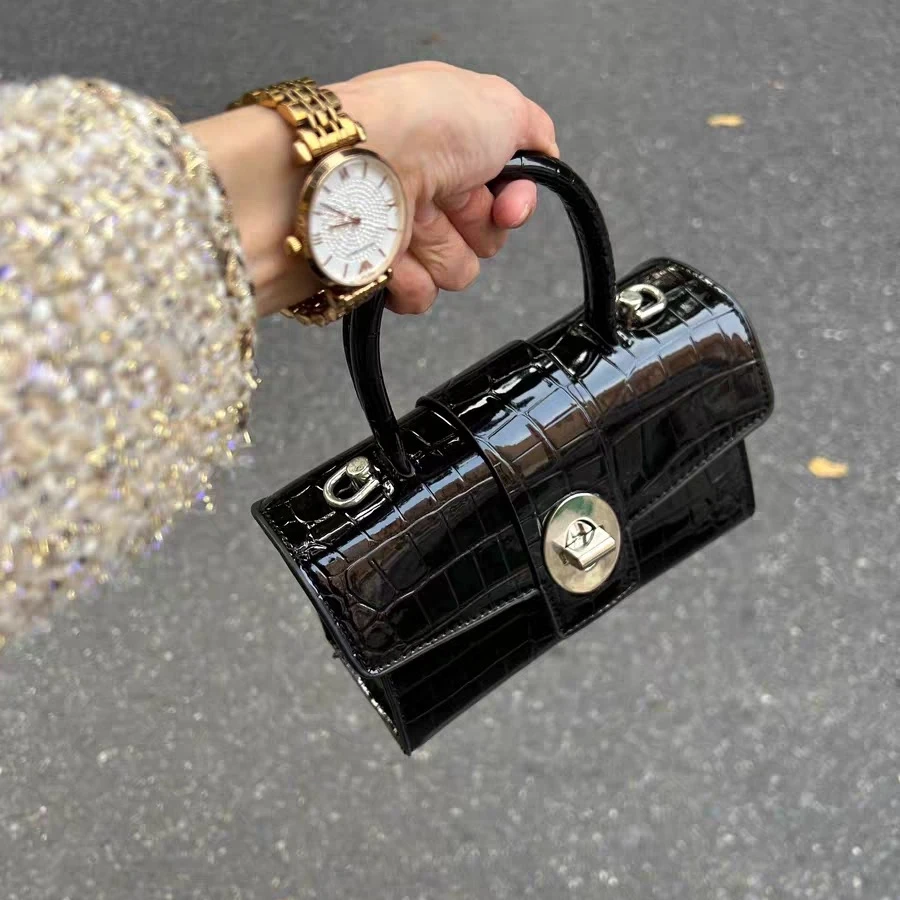 美拉德高级感手提小方包2025新款鳄鱼纹漆皮单肩包甜酷辣妹斜跨包