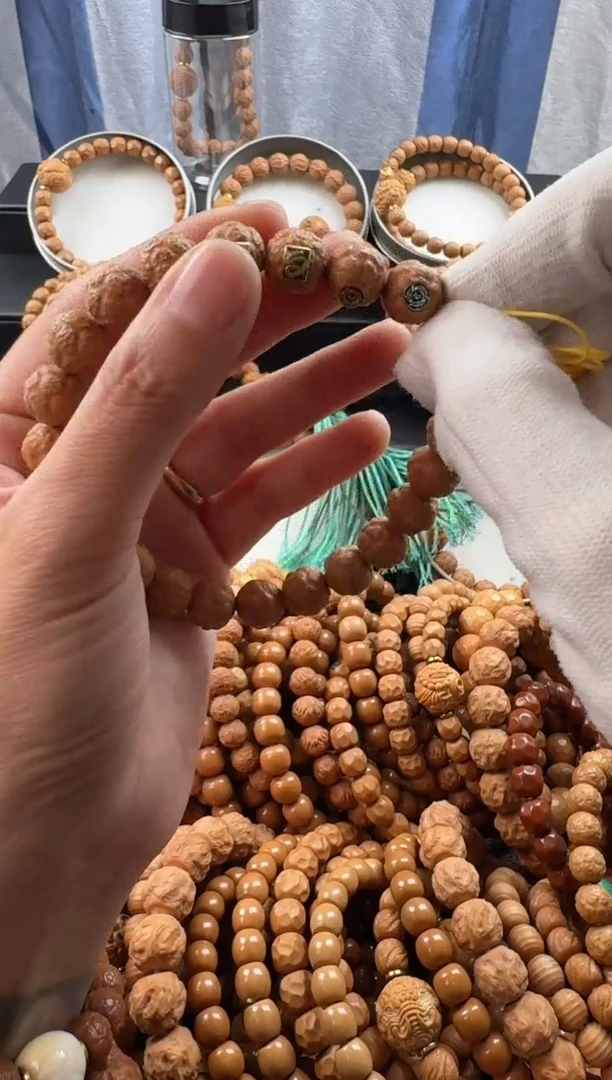 手串猴头核桃饕餮二等四标款送单颗