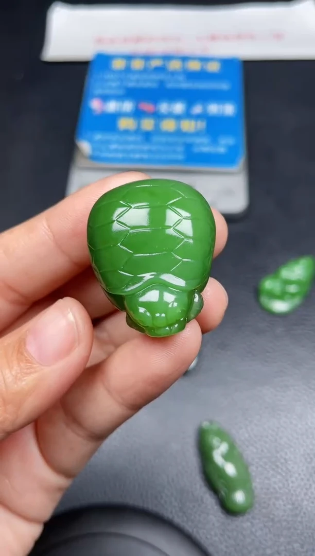 和田玉未镶嵌颈饰F1135