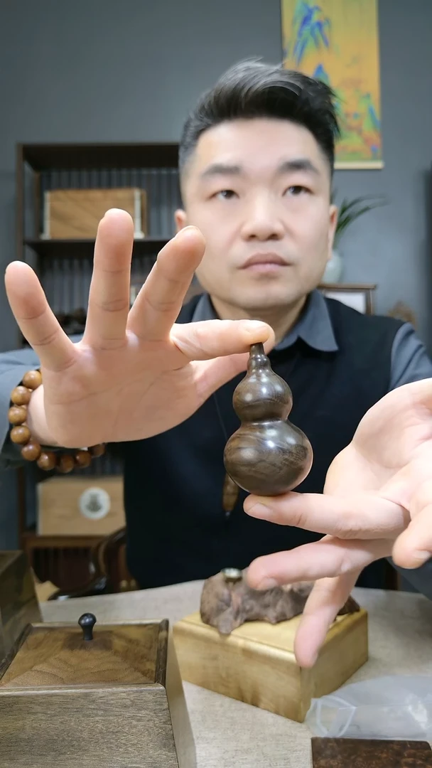 金丝楠小叶桢楠纯手工雕刻葫芦手把件