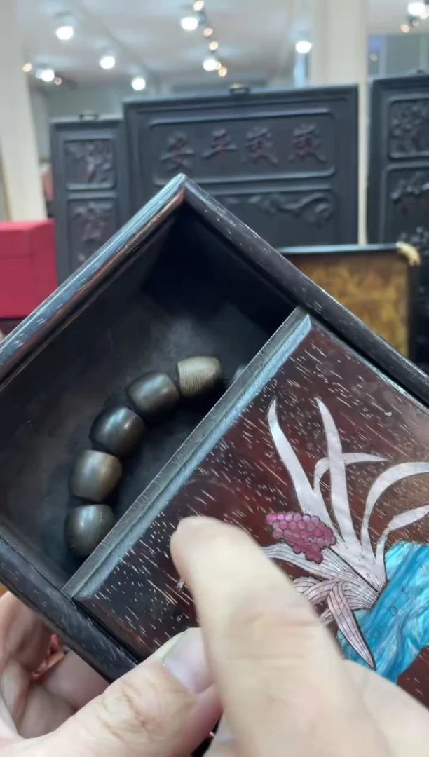 【闪购商品】木黑桶珠手串带方盒