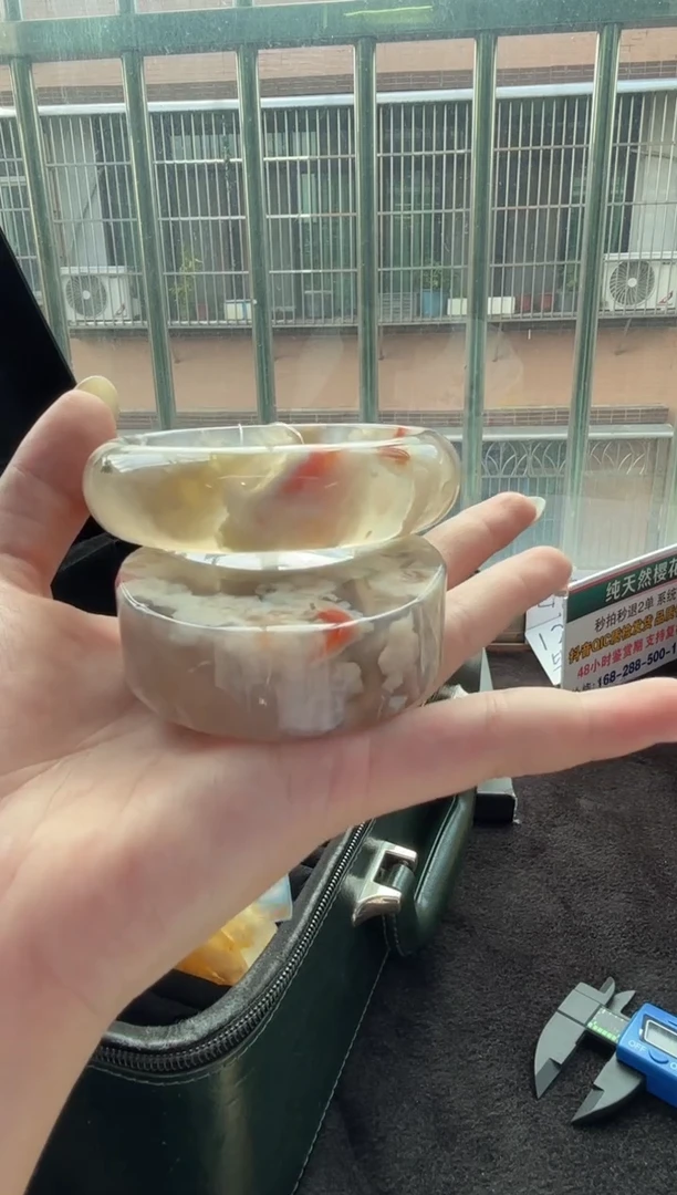 未镶嵌手镯石英质玉A95(59圈赠送镯心)
