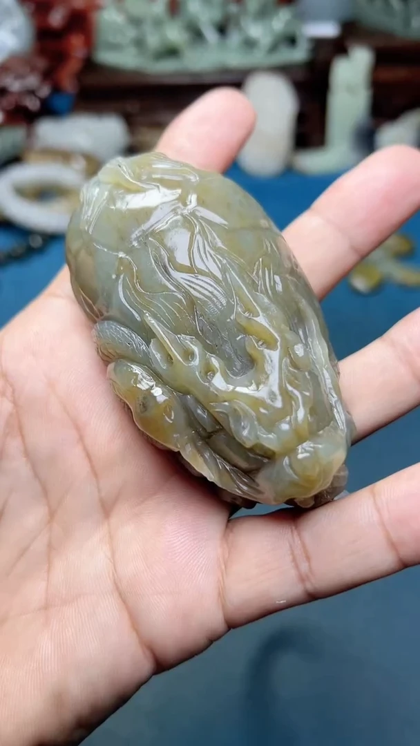 未镶嵌和田玉把件-