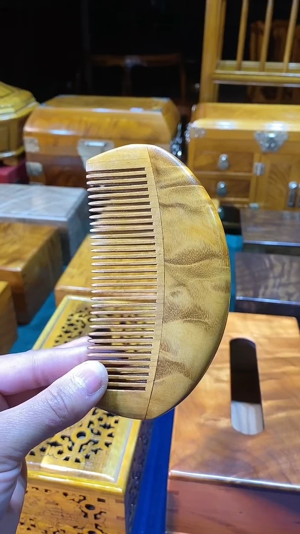 【闪购商品】金丝楠木艺小叶桢楠 半月梳
