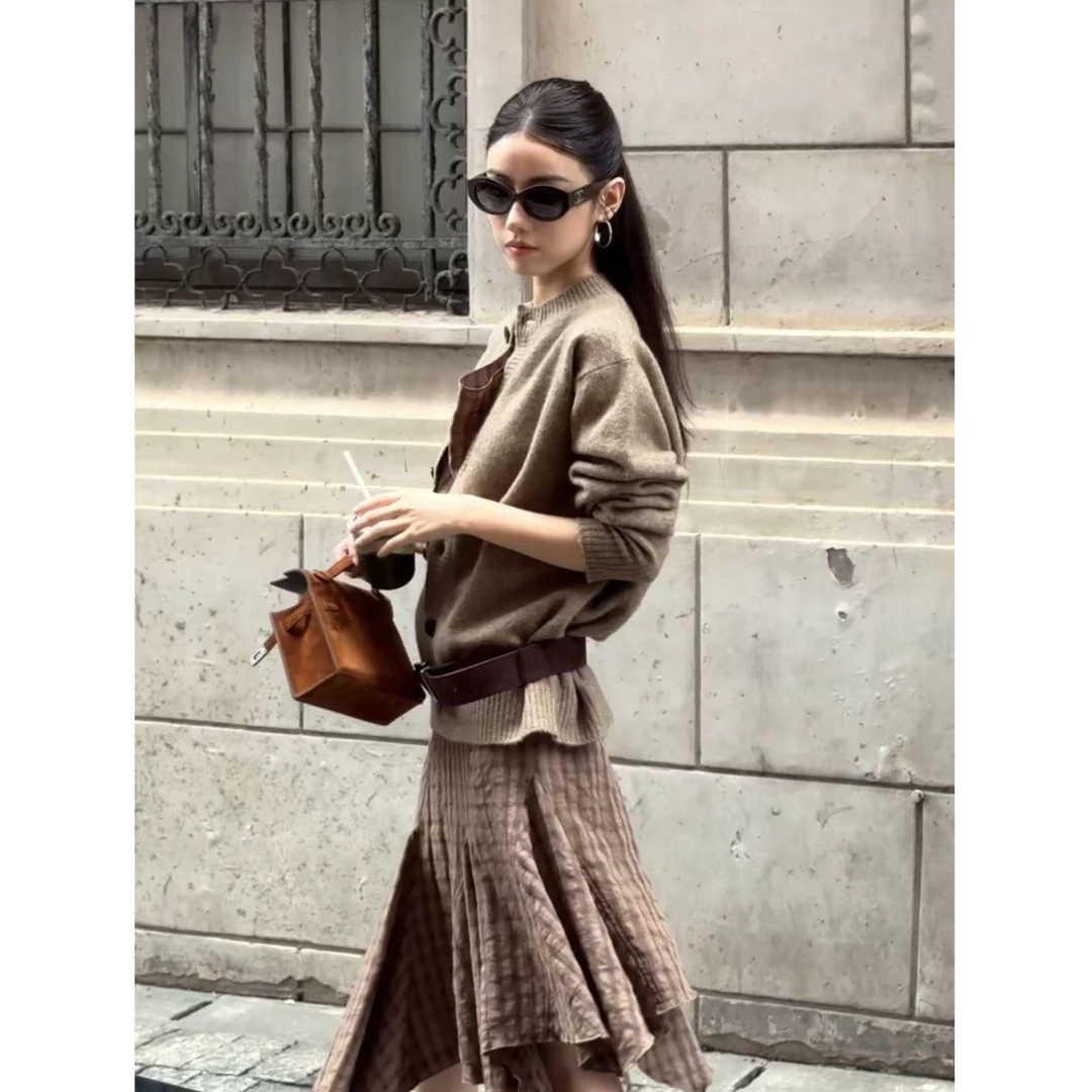 2026超火冬装一整套大方得体轻奢高级感小香风卡其色连衣裙套装女