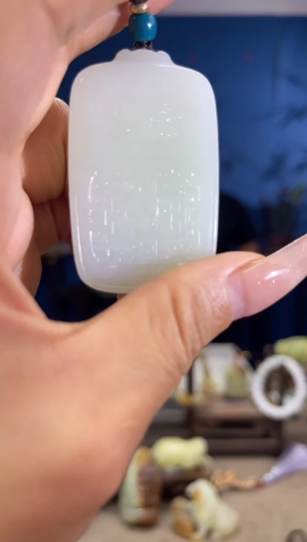 和田玉未镶嵌颈饰1