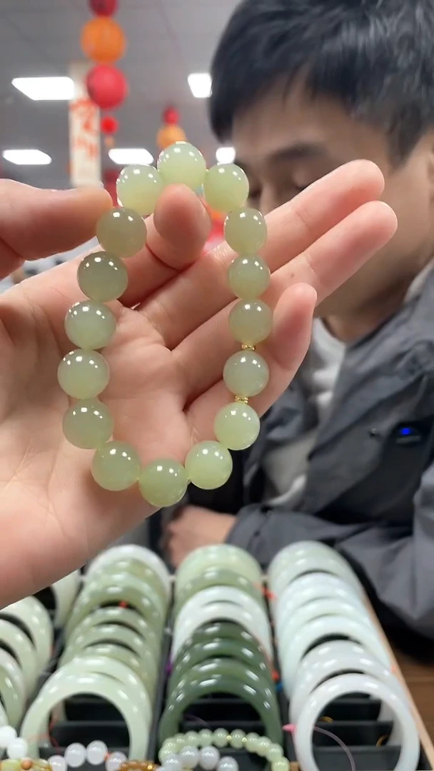 【闪购商品】和田玉手链未镶嵌翠胶猫卡12手串一条