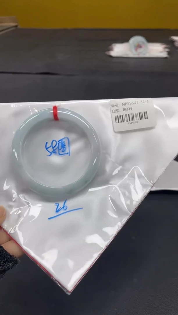 未镶嵌手镯翡翠翡翠手镯