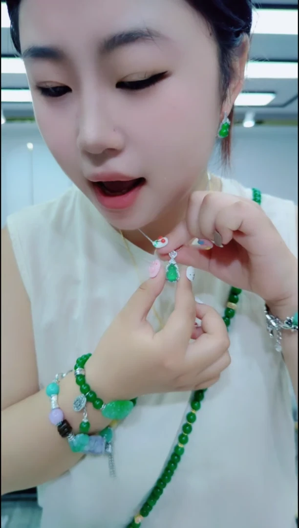 玛瑙/玉髓颈饰合金1508绿葫芦吊坠