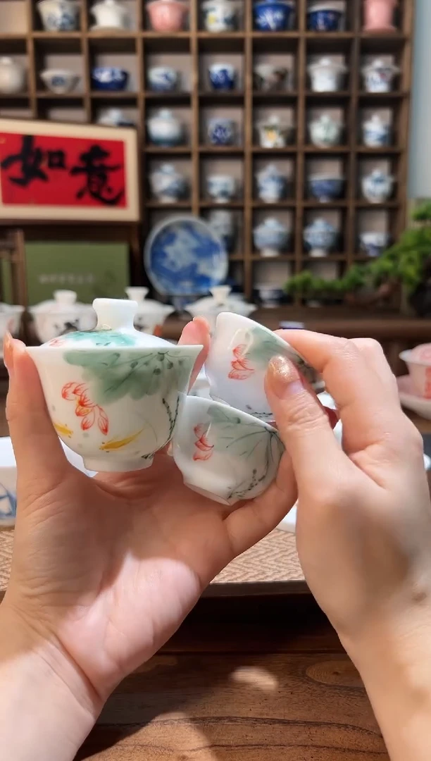 【闪购商品】五彩荷花迷你盖碗+五彩荷花杯2个