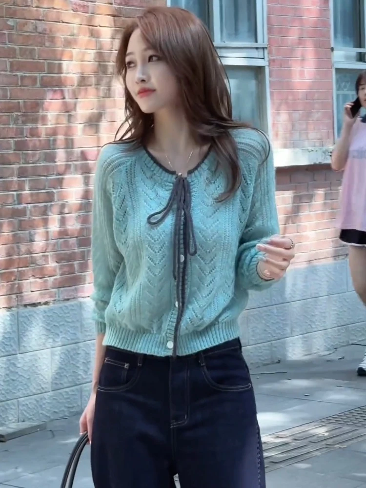2025巨好看的韩系早秋穿搭轻薄上衣小香风轻薄蓝色针织开衫外搭女