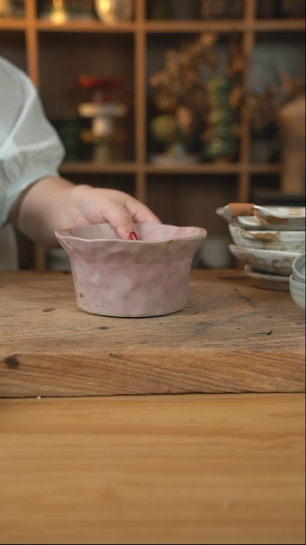 粉色系列的手捏酸奶桶