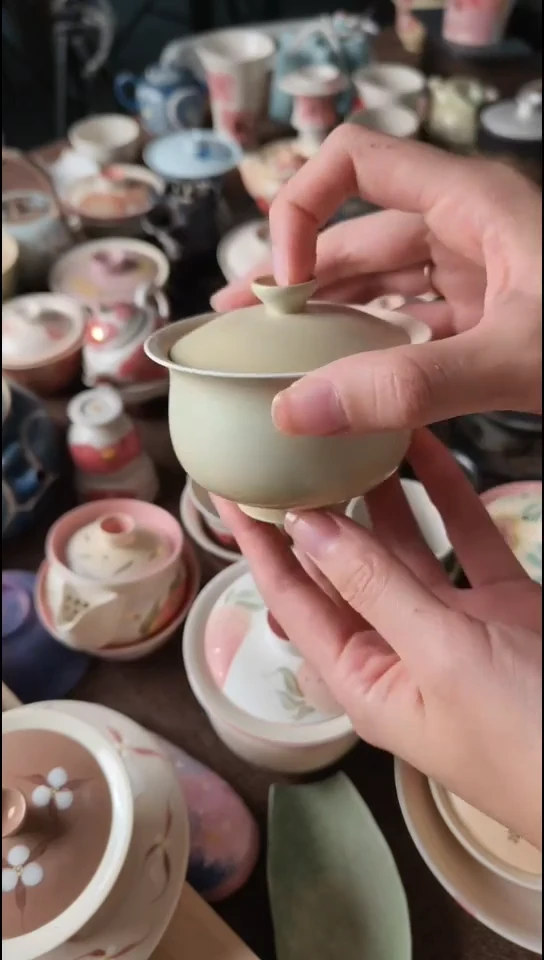 福利超级好看的盖碗